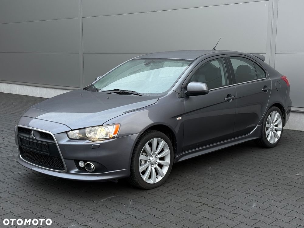 Mitsubishi Lancer - 2