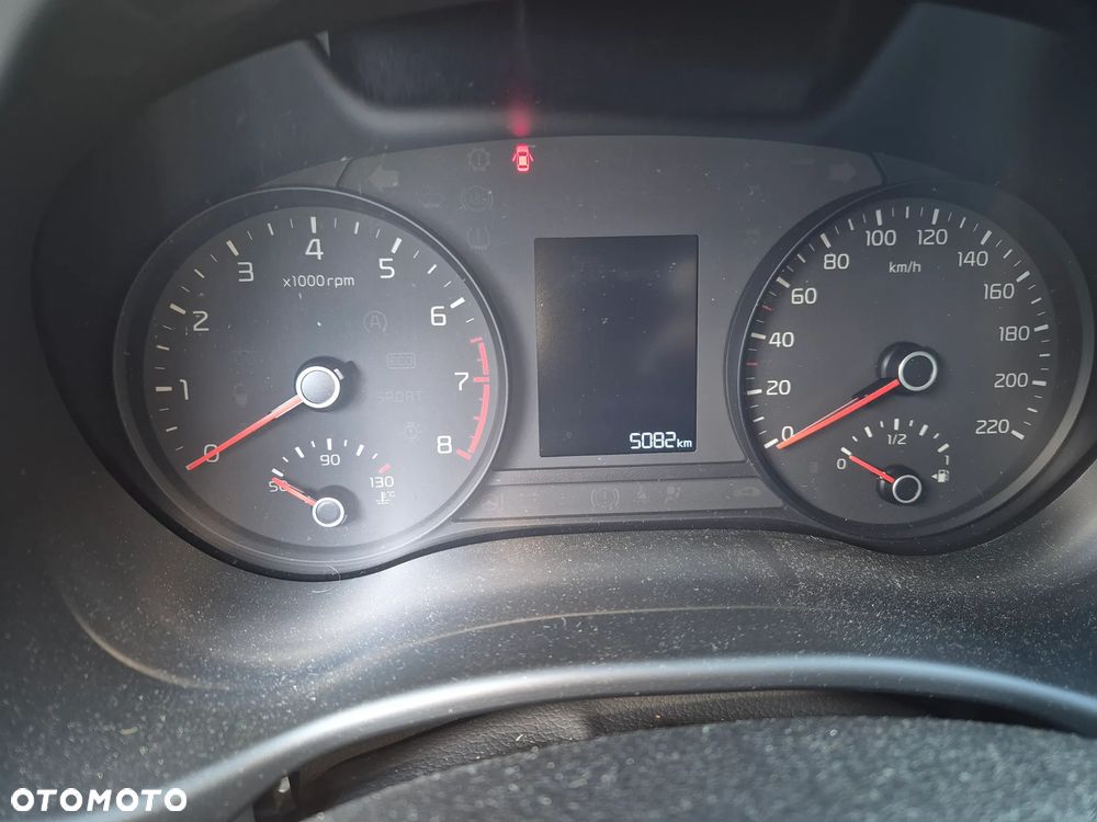 Kia Rio 1.2 L - 5