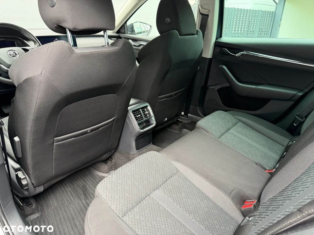 Skoda Octavia 2.0 TDI SCR Style DSG - 26