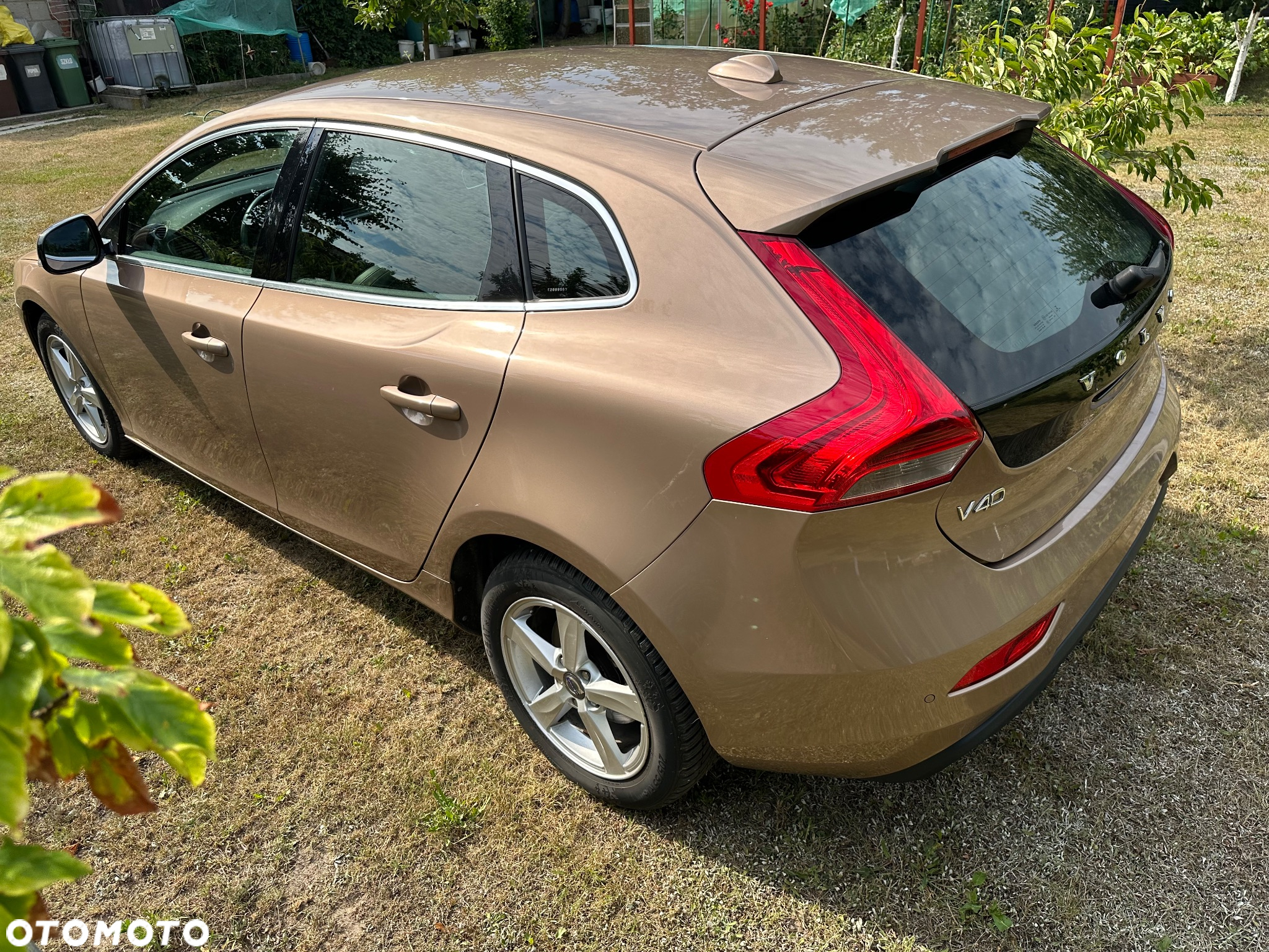 Volvo V40 D2 Momentum - 4