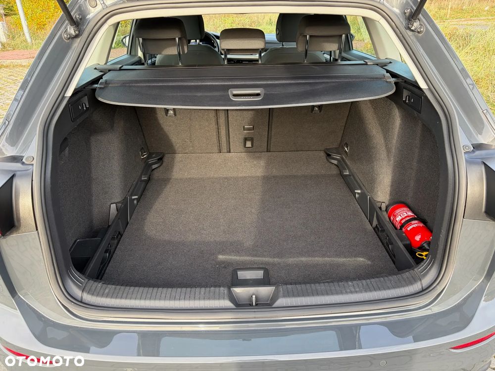 Volkswagen Golf - 14