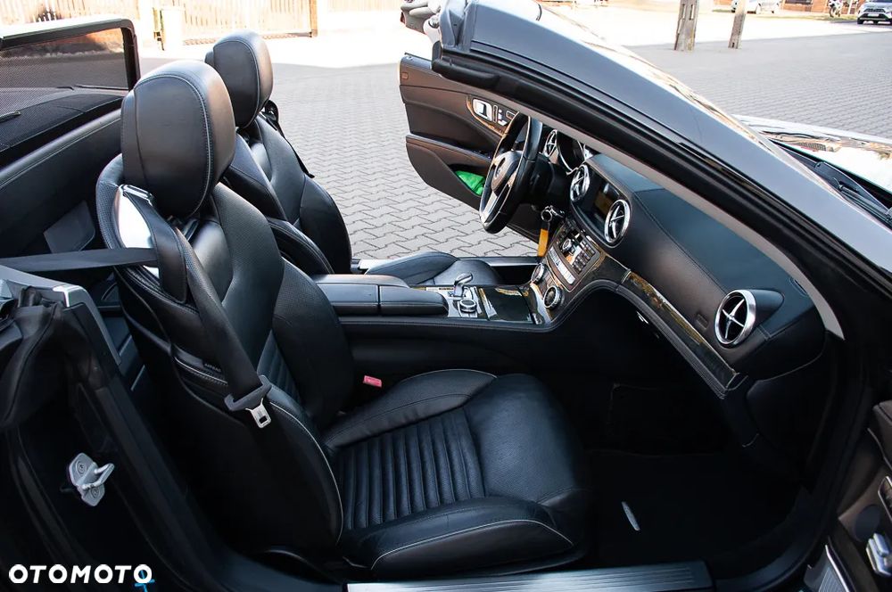 Mercedes-Benz SL - 29
