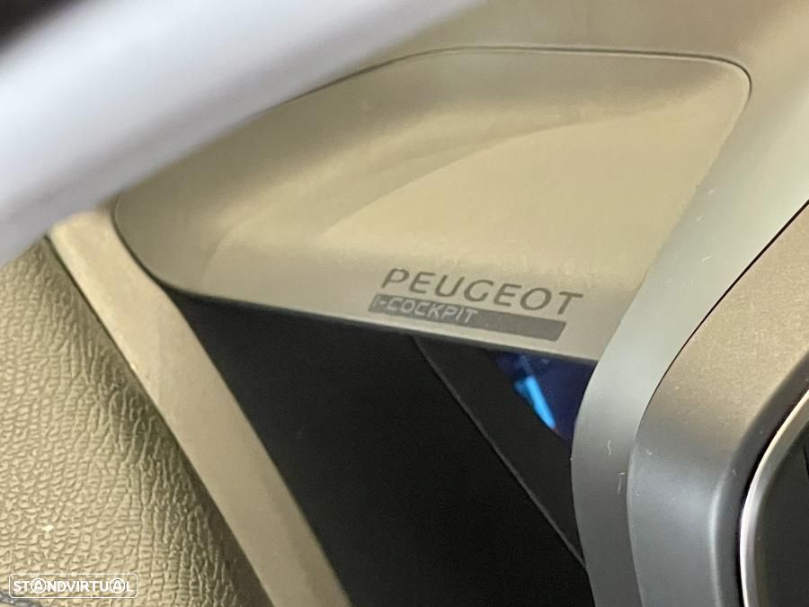 Peugeot 208 1.2 PureTech Allure Pack EAT8 - 12