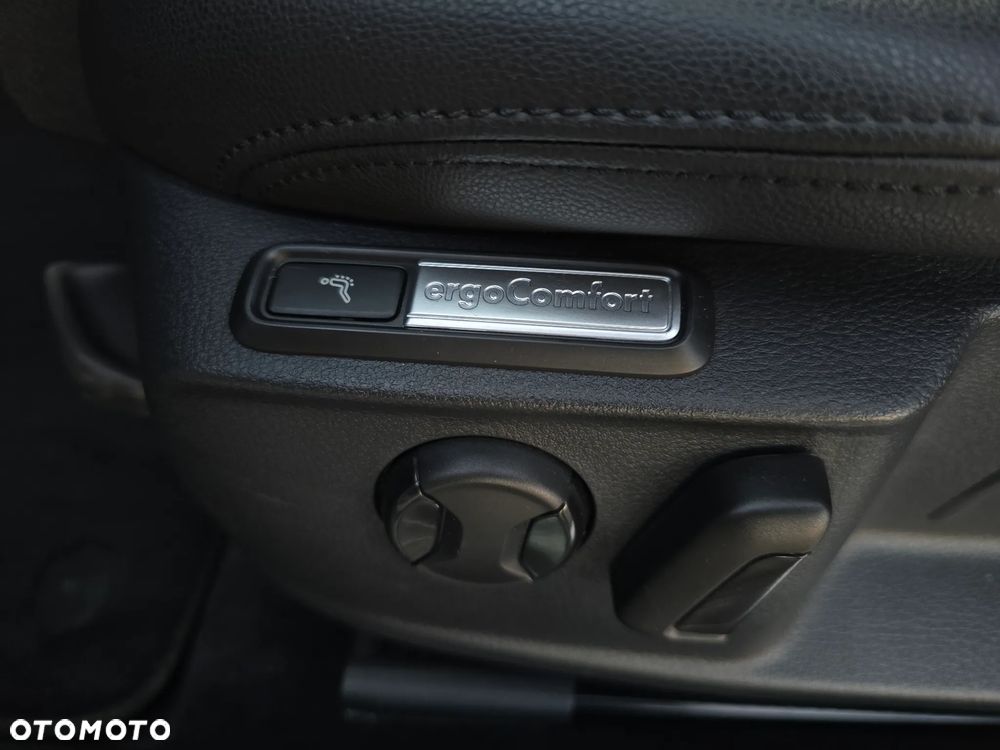 Volkswagen Passat 2.0 TDI Bi-Turbo BMT 4Mot Highline DSG - 25