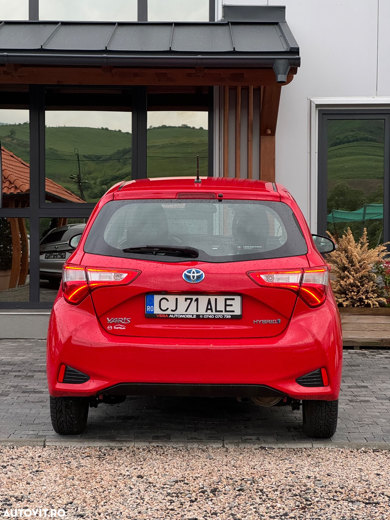 Toyota Yaris 1.5 VVT-i HSD Terra - 35