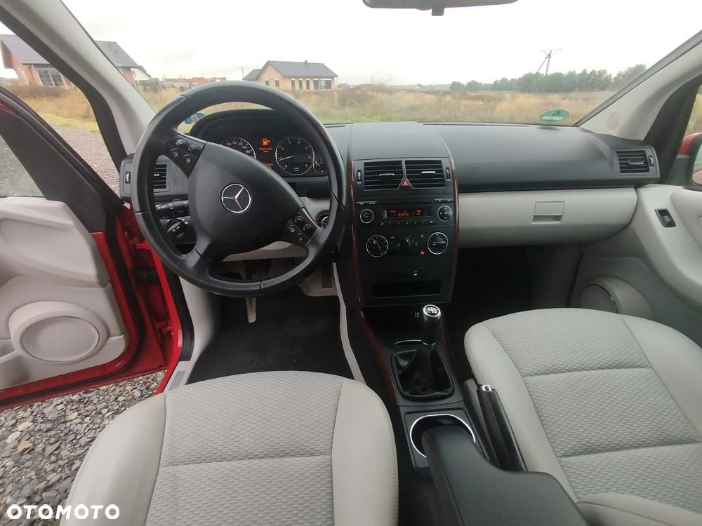 Mercedes-Benz Klasa A 150 BlueEFFICIENCY - 11