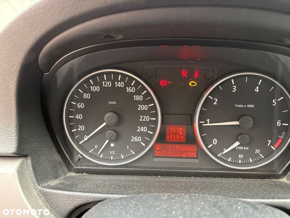 BMW Seria 3 320i - 11