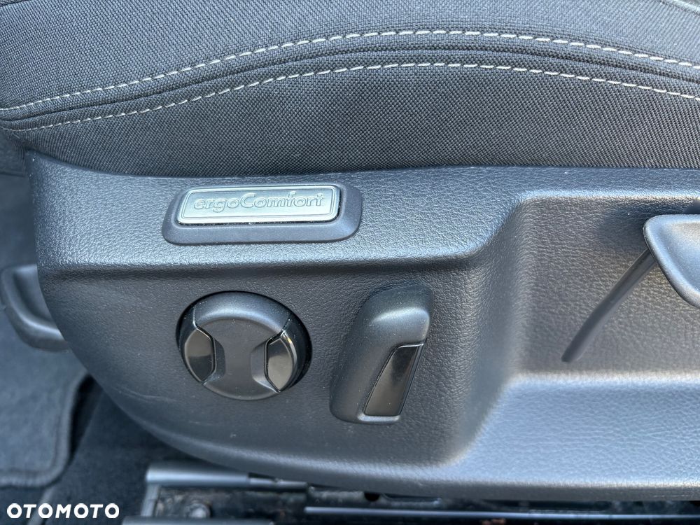 Volkswagen Passat Variant 1.5 TSI EVO Comfortline DSG - 17