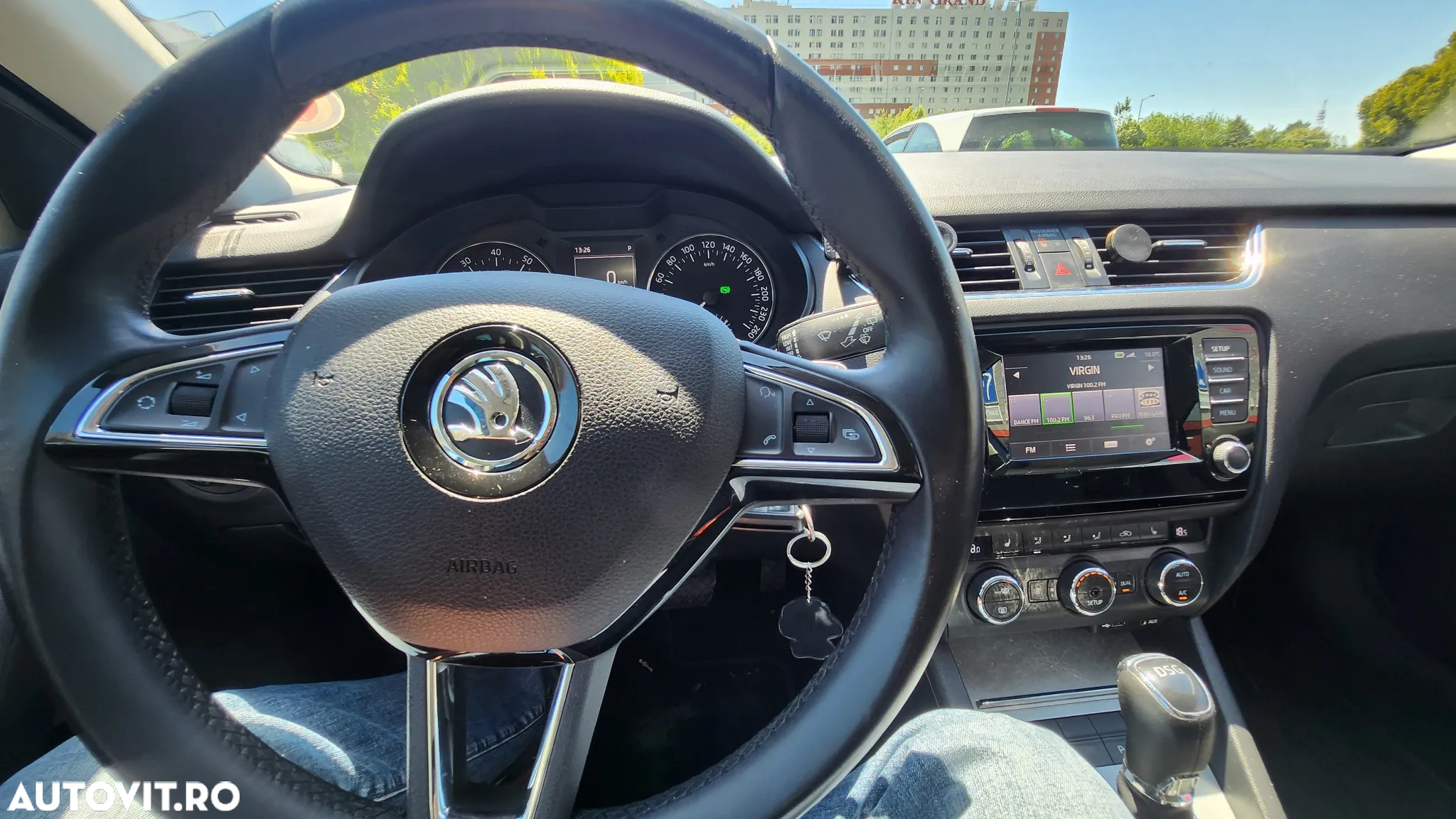 Skoda Octavia 1.4 TSI ELEGANCE DSG - 9