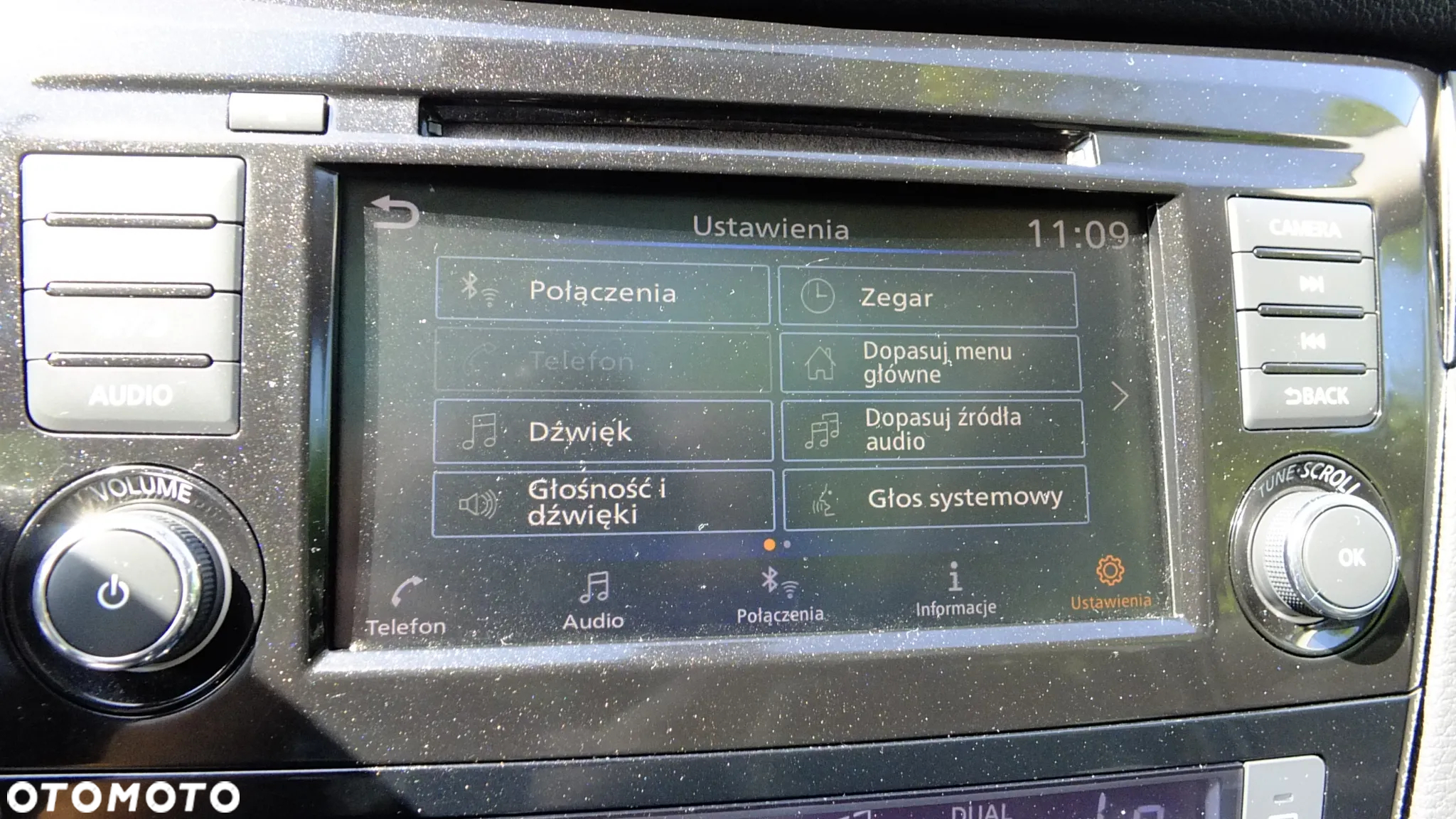 Nissan Qashqai 1.3 DIG-T N-Connecta - 33