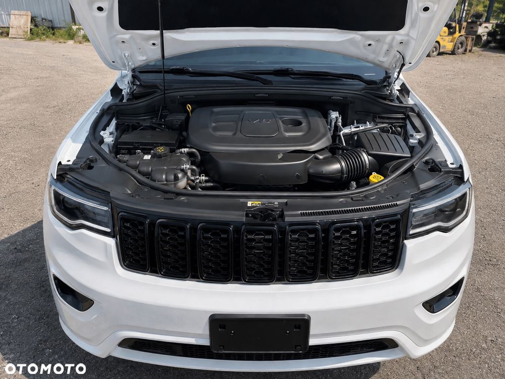 Jeep Grand Cherokee - 9
