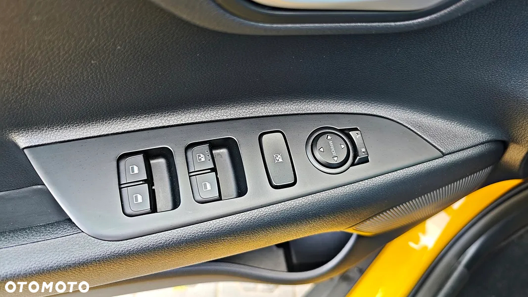 Kia Stonic - 35