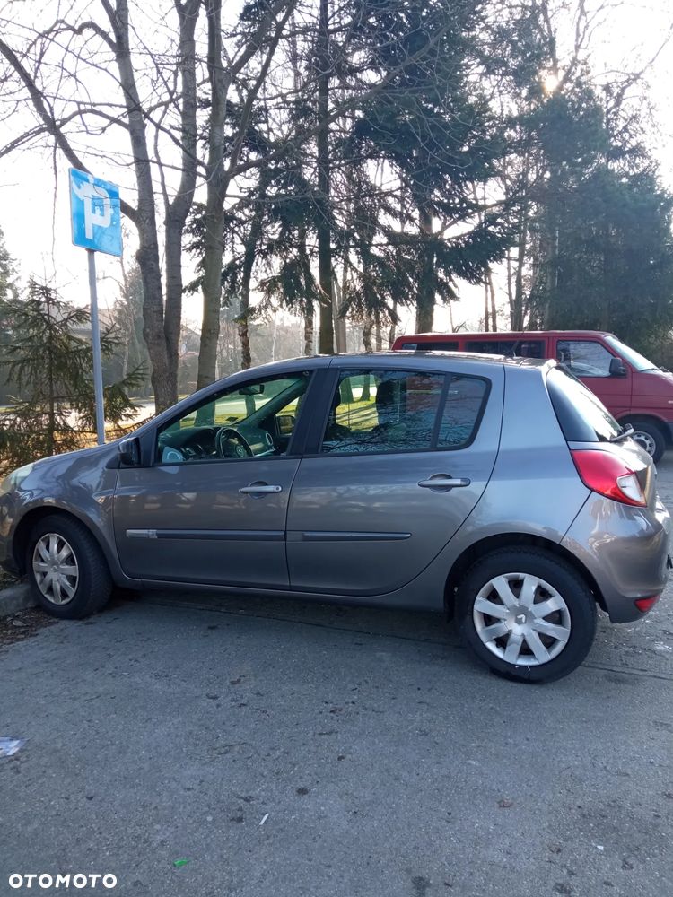 Renault Clio 1.2 16V Alize - 4