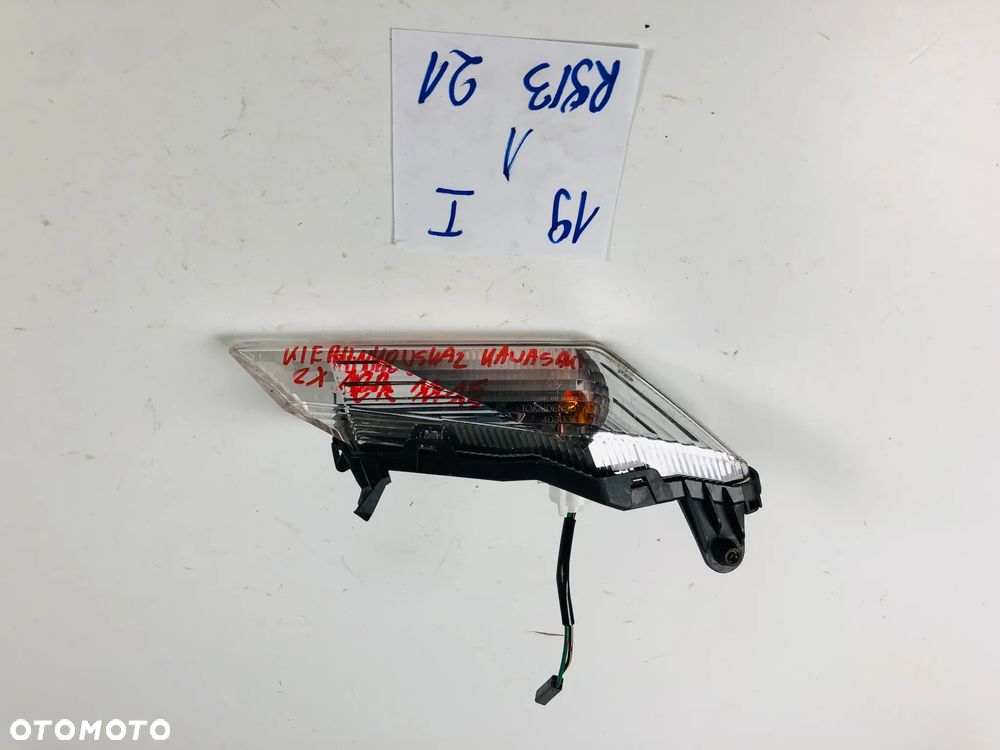 Kawasaki ZX-10R 11-15 Prawy Kierunkowskaz Tylny Tył - 1