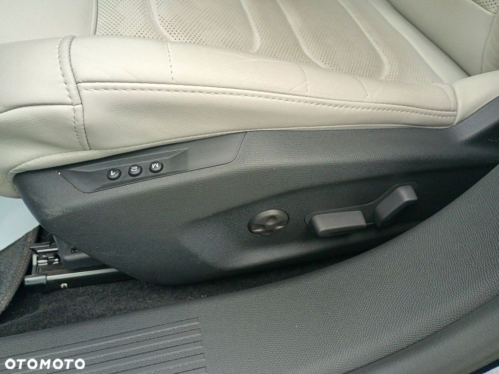 Citroën C5X 1.6 PHEV 225 Hypnos EAT8 - 21