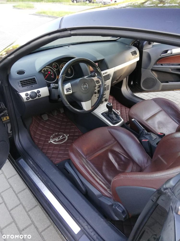 Opel Astra 1.9 CDTI Cosmo - 16
