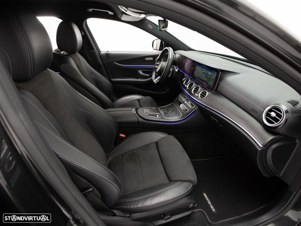Mercedes-Benz E 300 de AMG Line - 9