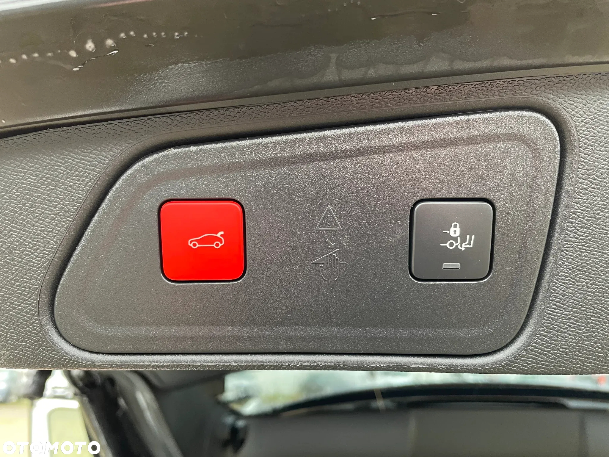 Peugeot 3008 1.6 PureTech Hybrid4 PHEV GT S&S EAT8 - 6