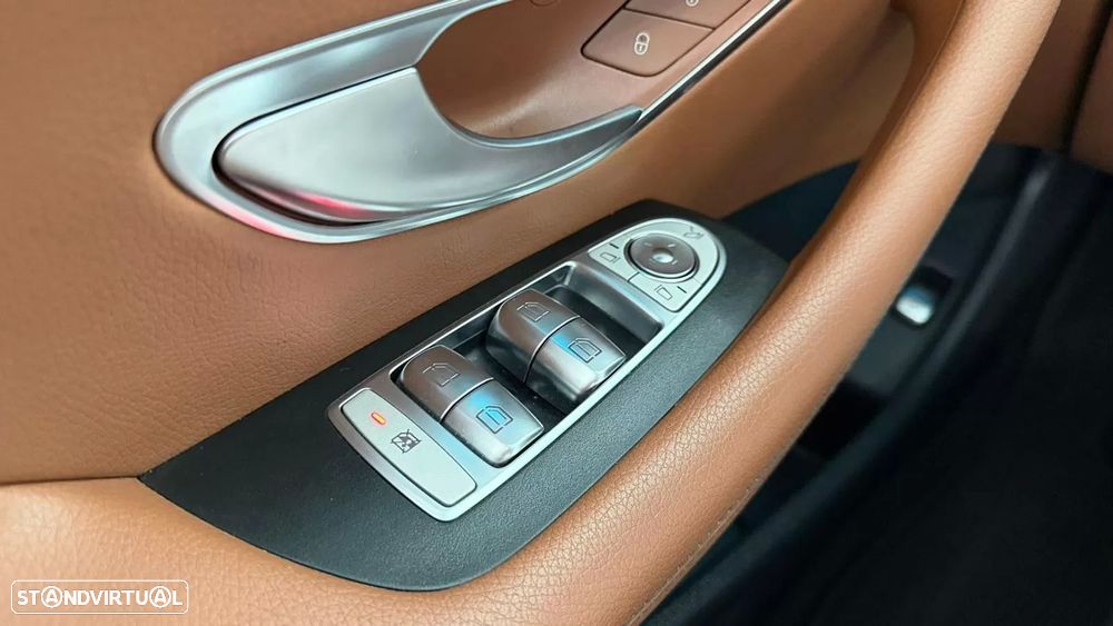 Mercedes-Benz E 220 d AMG Line - 28