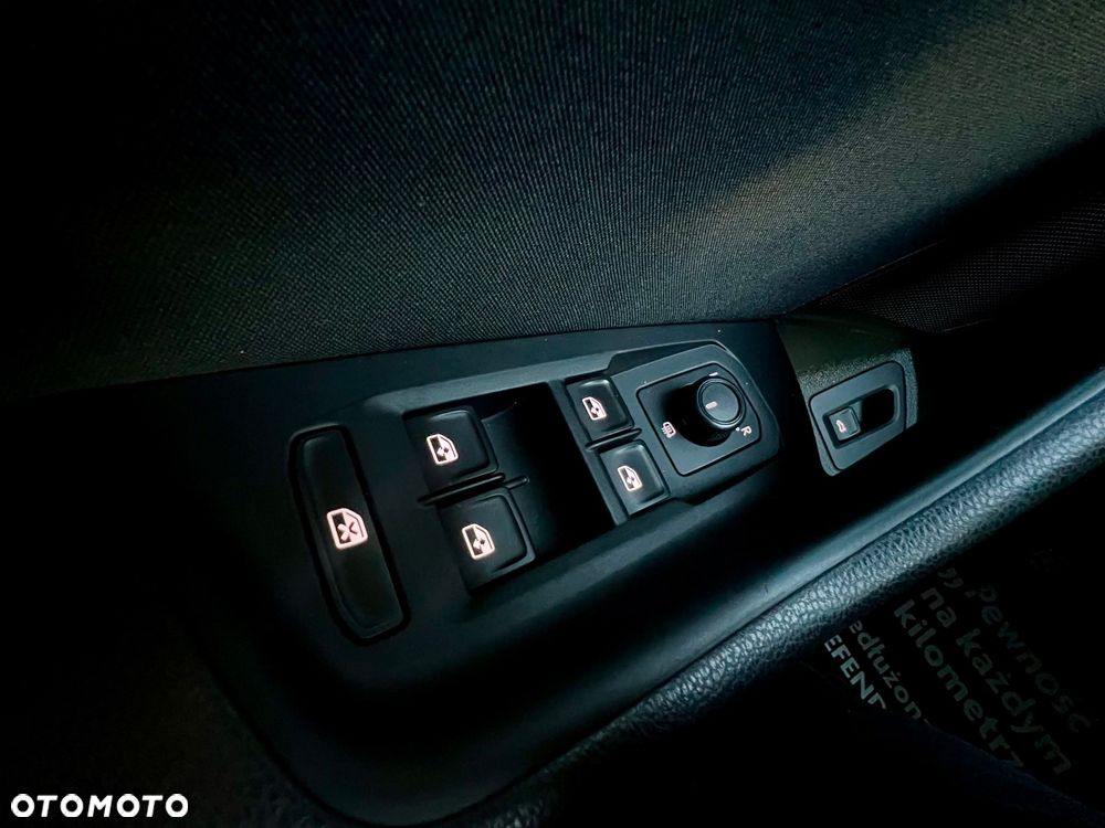 Volkswagen Passat 1.5 TSI EVO Essence - 24