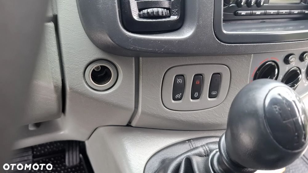 Opel VIVARO - 19