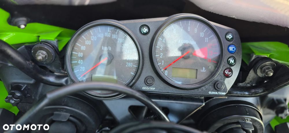Kawasaki ZX - 22