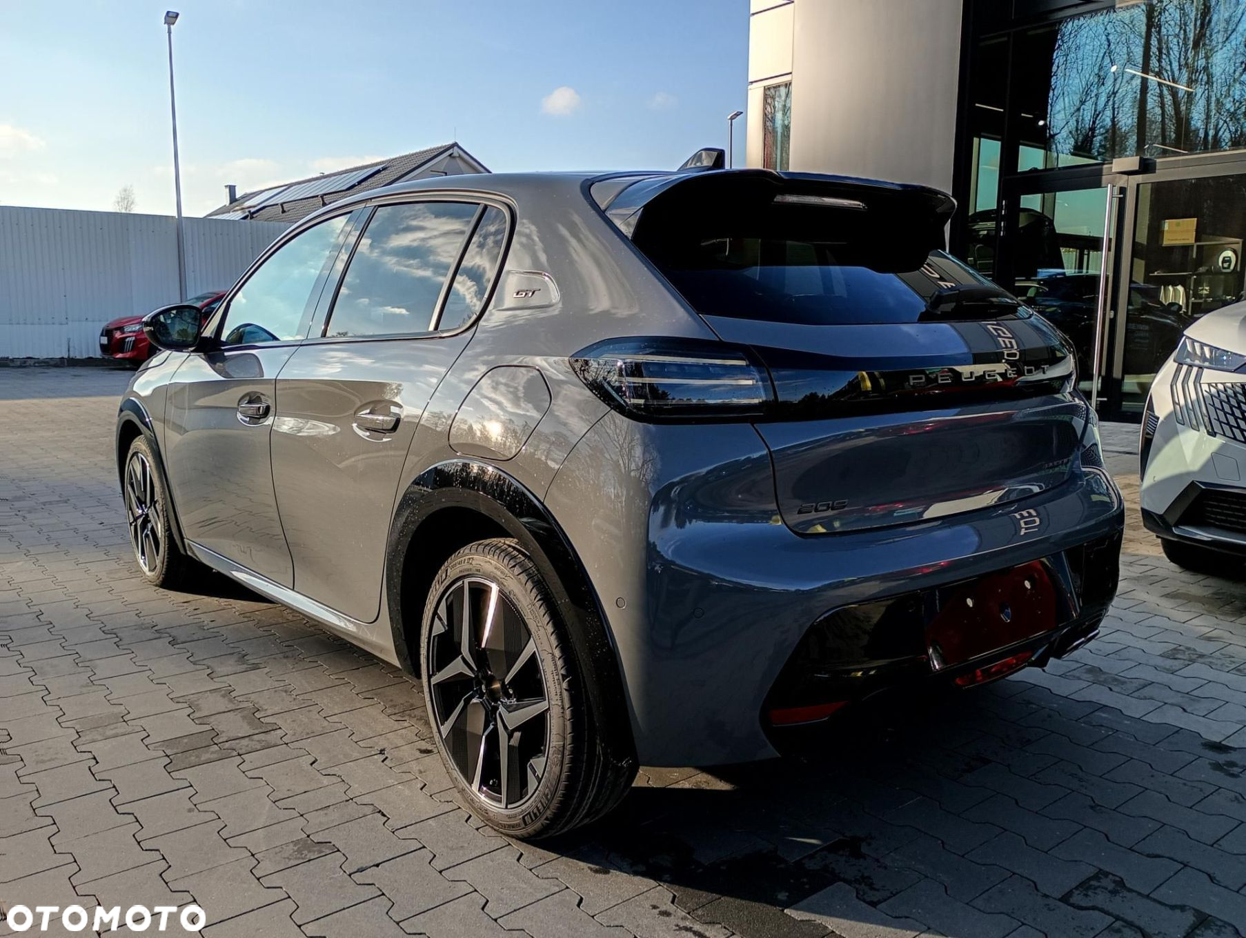 Peugeot 208 - 4