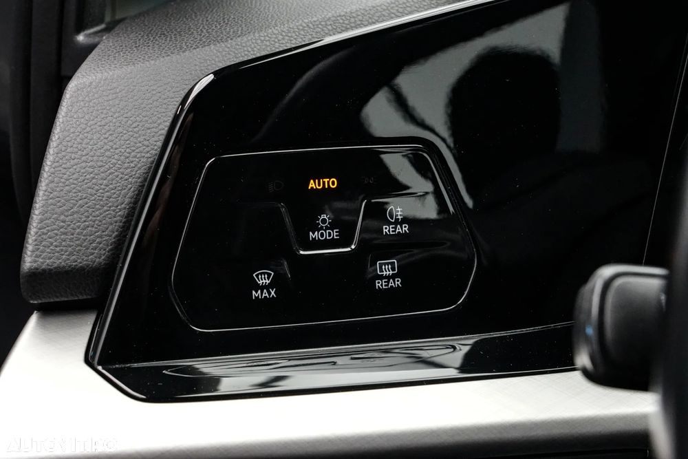 Volkswagen Golf 2.0 TDI 116CP DSG Life - 23