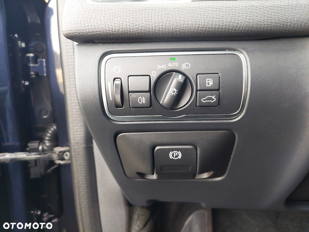 Volvo XC 60 D4 Geartronic Summum - 30