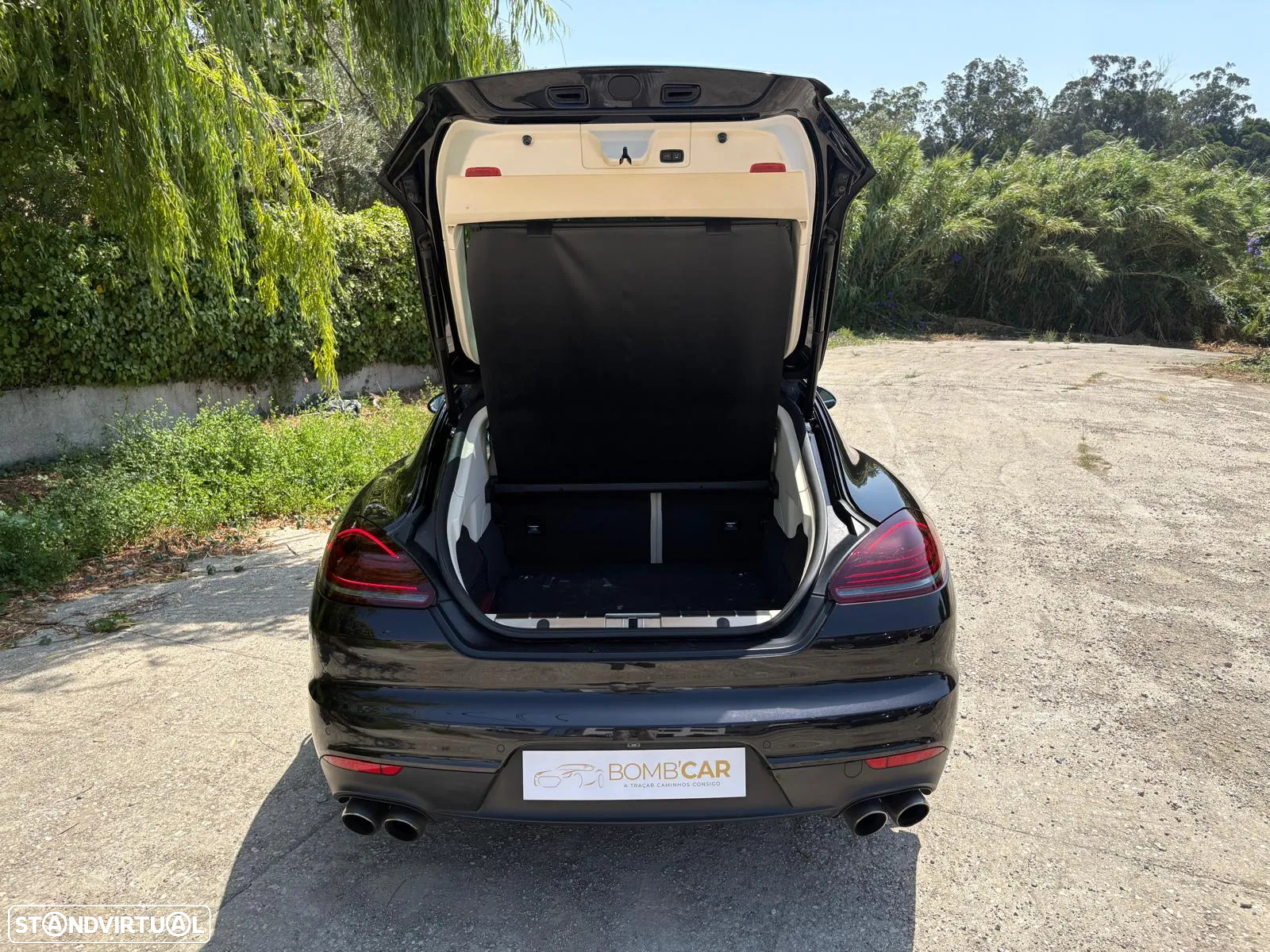 Porsche Panamera 4 E-Hybrid - 54
