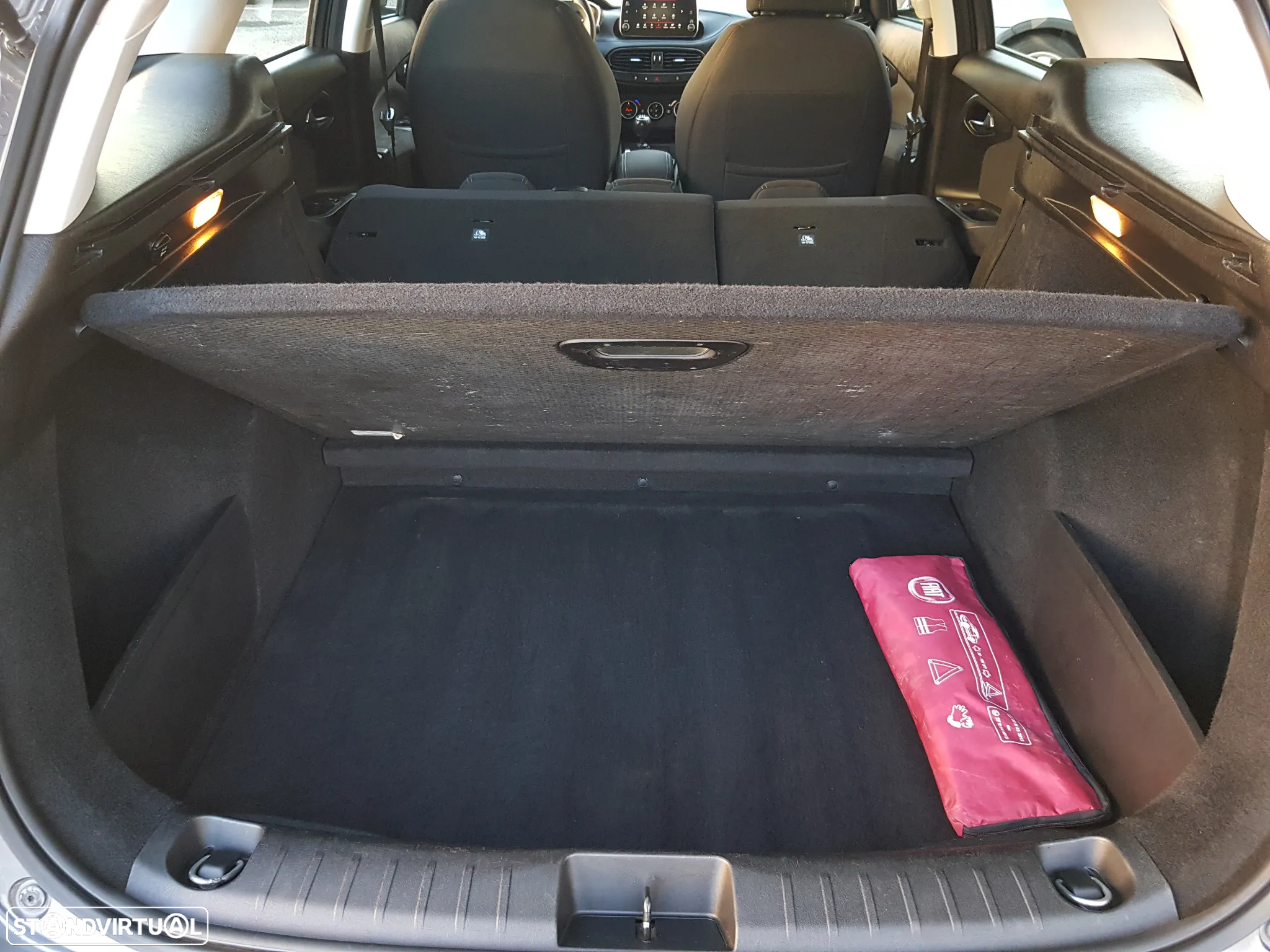 Fiat Tipo Station Wagon 1.6 M-Jet Lounge Tech J17 - 53