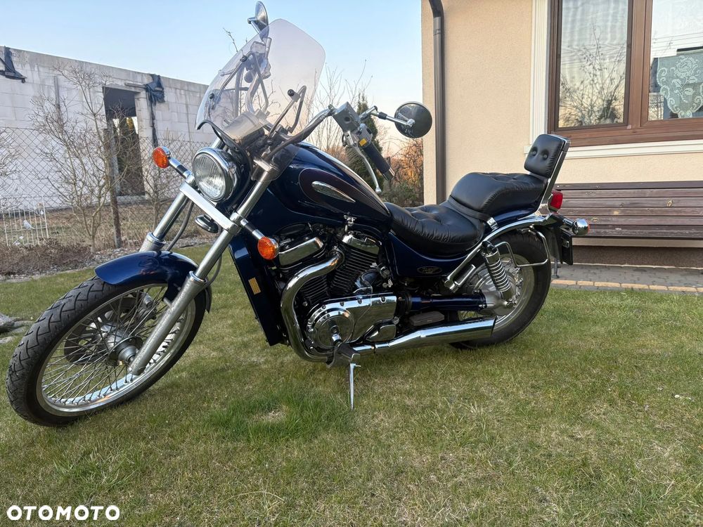 Suzuki VS - 1