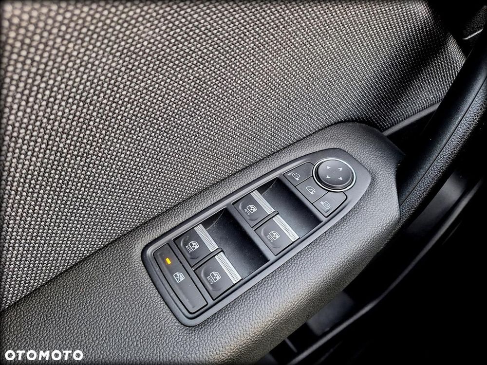 Renault Captur 1.0 TCe Techno - 21