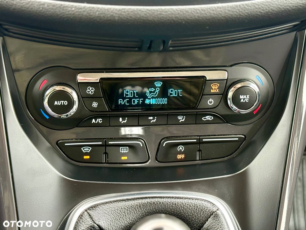 Ford Kuga 1.5 EcoBoost 2x4 Individual - 38