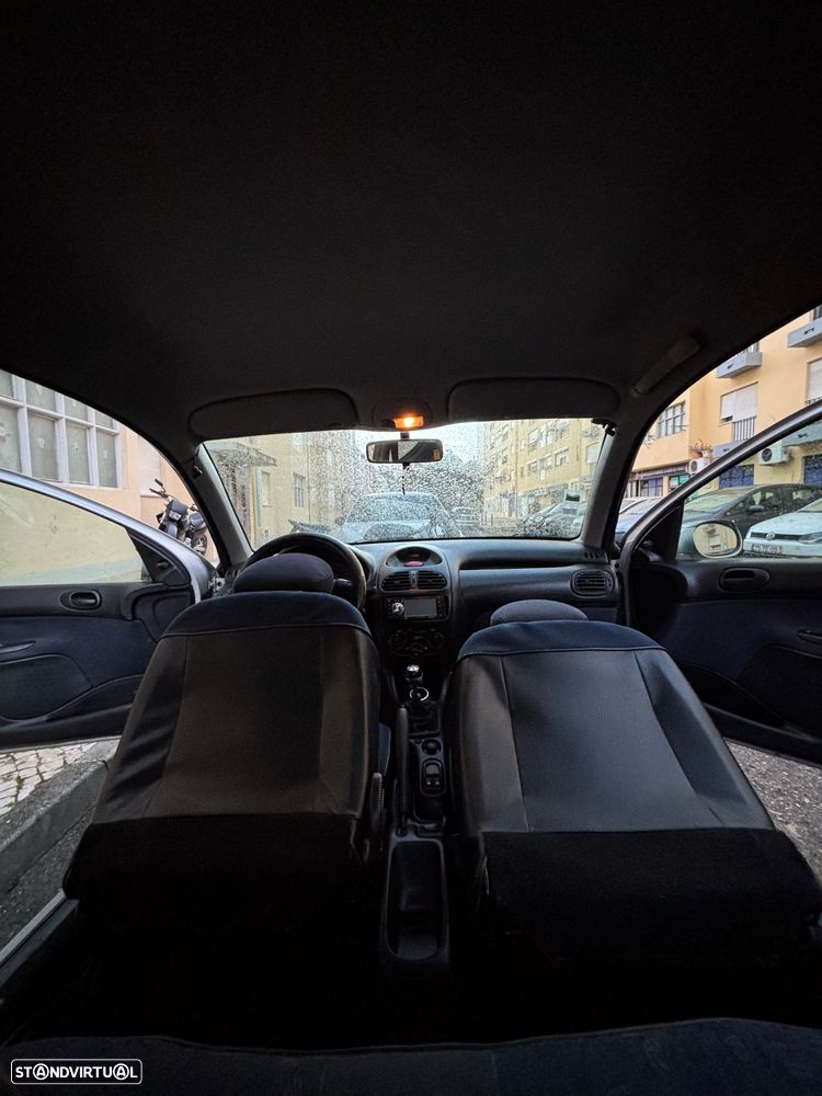 Peugeot 206 1.1 Color Line - 9