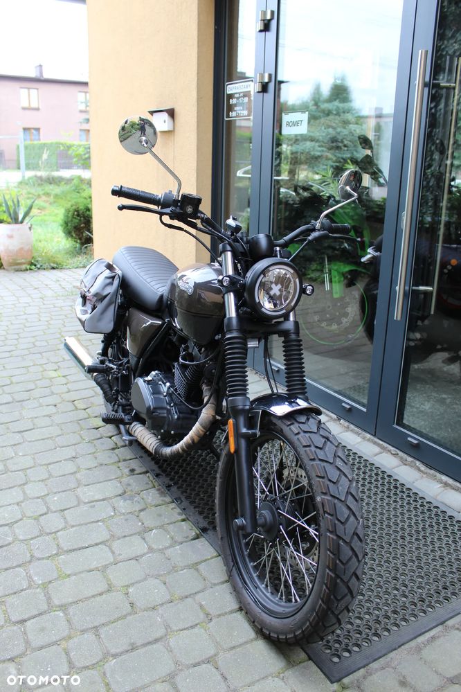 Brixton Cromwell - 5