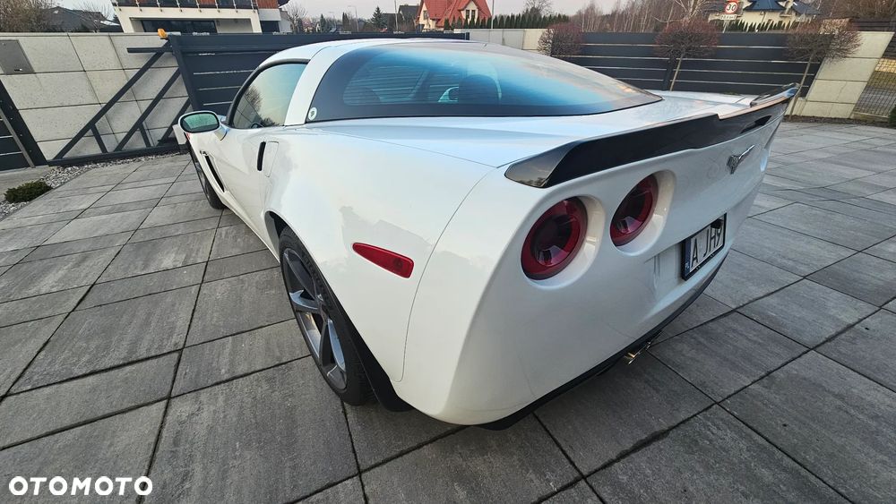 Chevrolet Corvette - 9