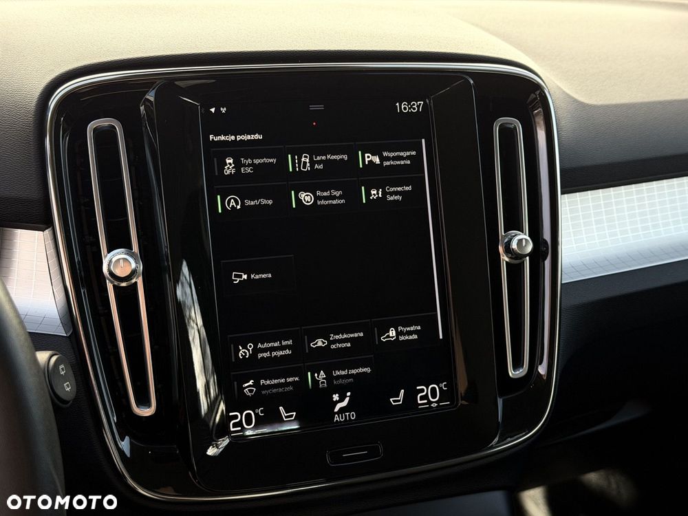 Volvo XC 40 - 25
