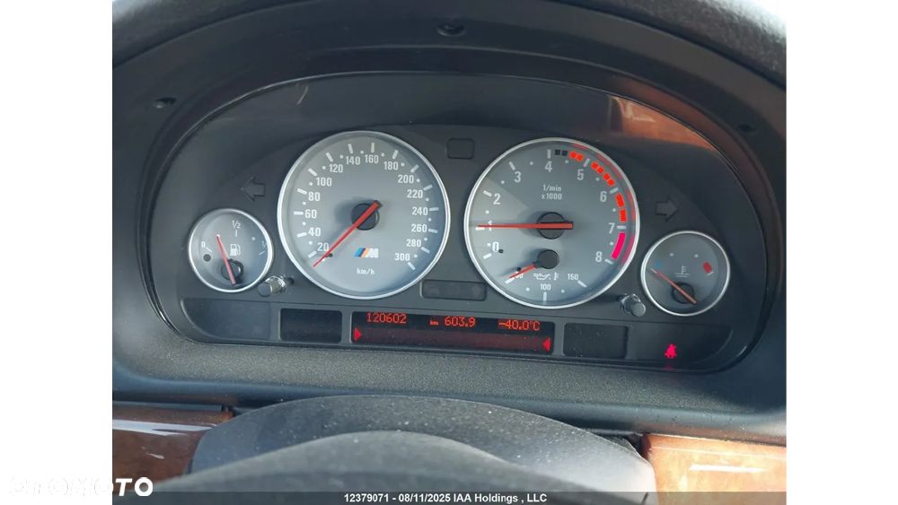 BMW M5 - 12