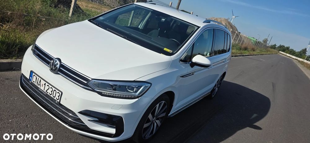 Volkswagen Touran - 1