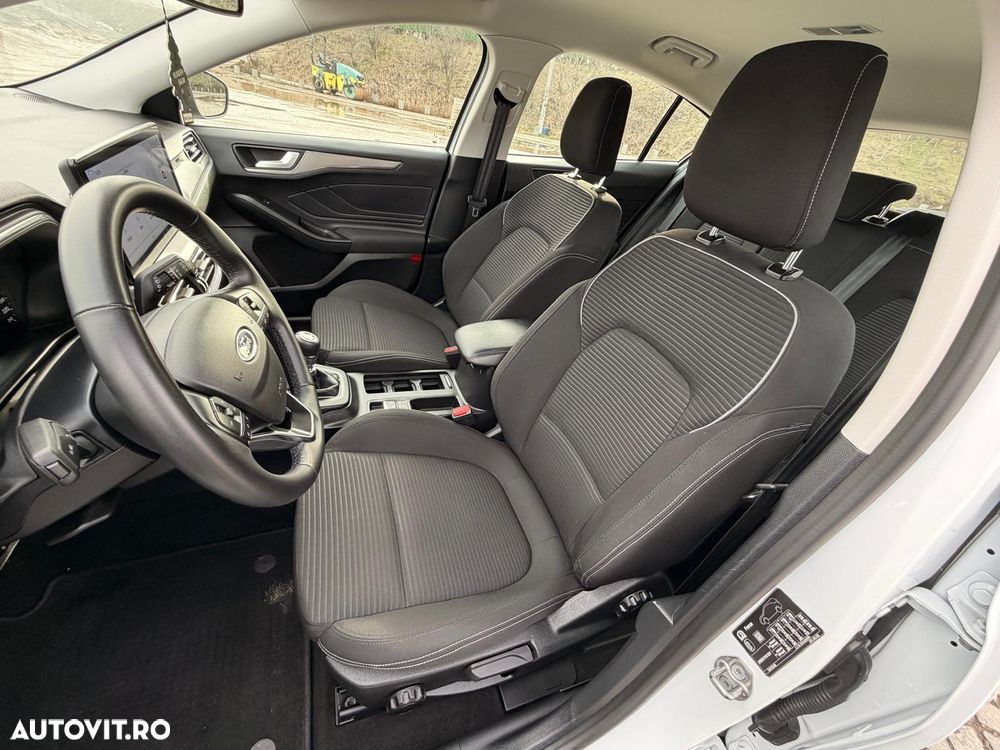 Ford Focus 1.0 EcoBoost MHEV Titanium X - 9