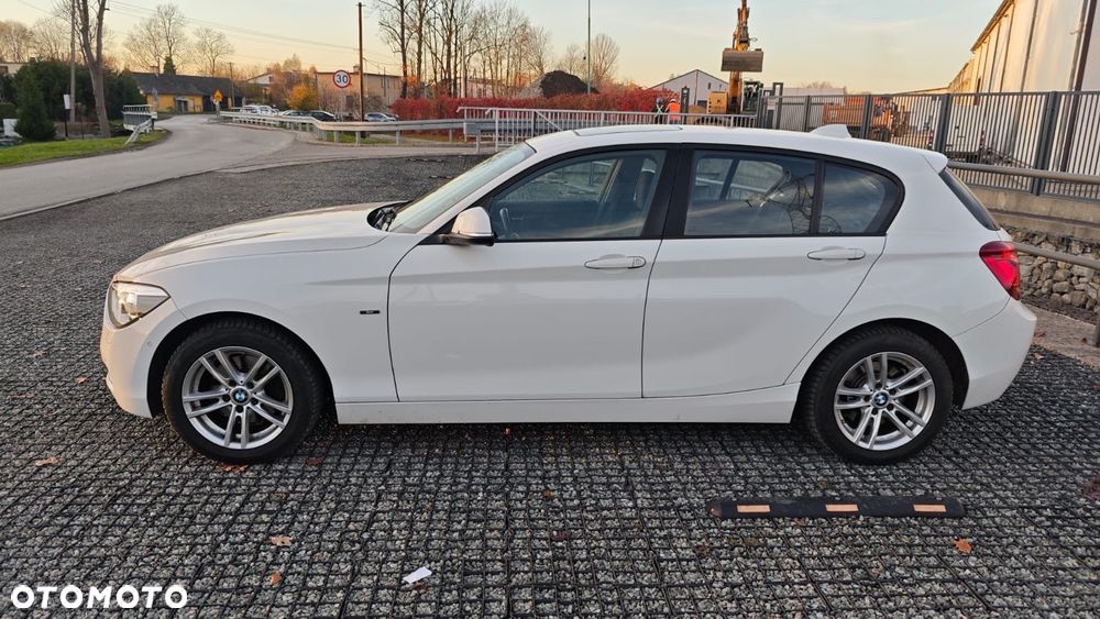 BMW Seria 1 120d Sport-Aut Sport Line - 4
