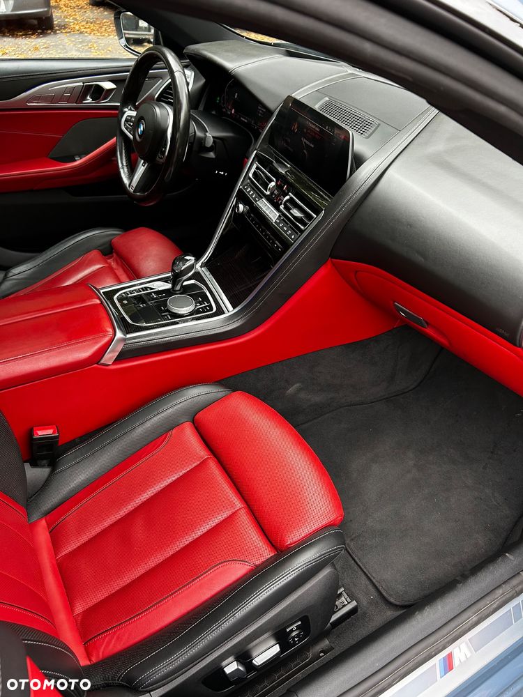 BMW Seria 8 - 12