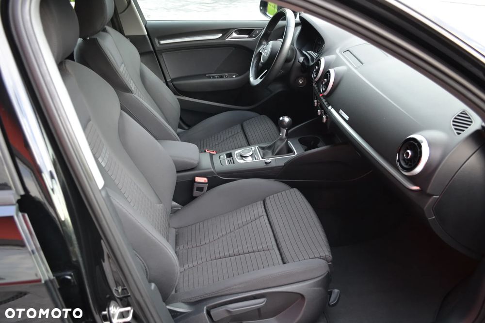 Audi A3 Sportback 1.4 TFSI CoD Sport - 10