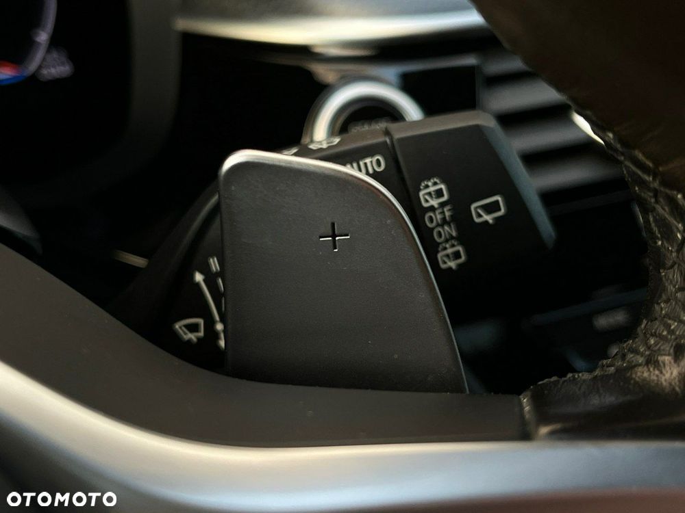 BMW Seria 5 520d xDrive M Sport Edition - 20