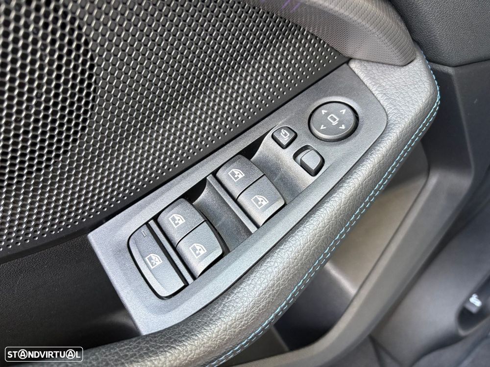 BMW 116 d Pack Desportivo M Auto - 13