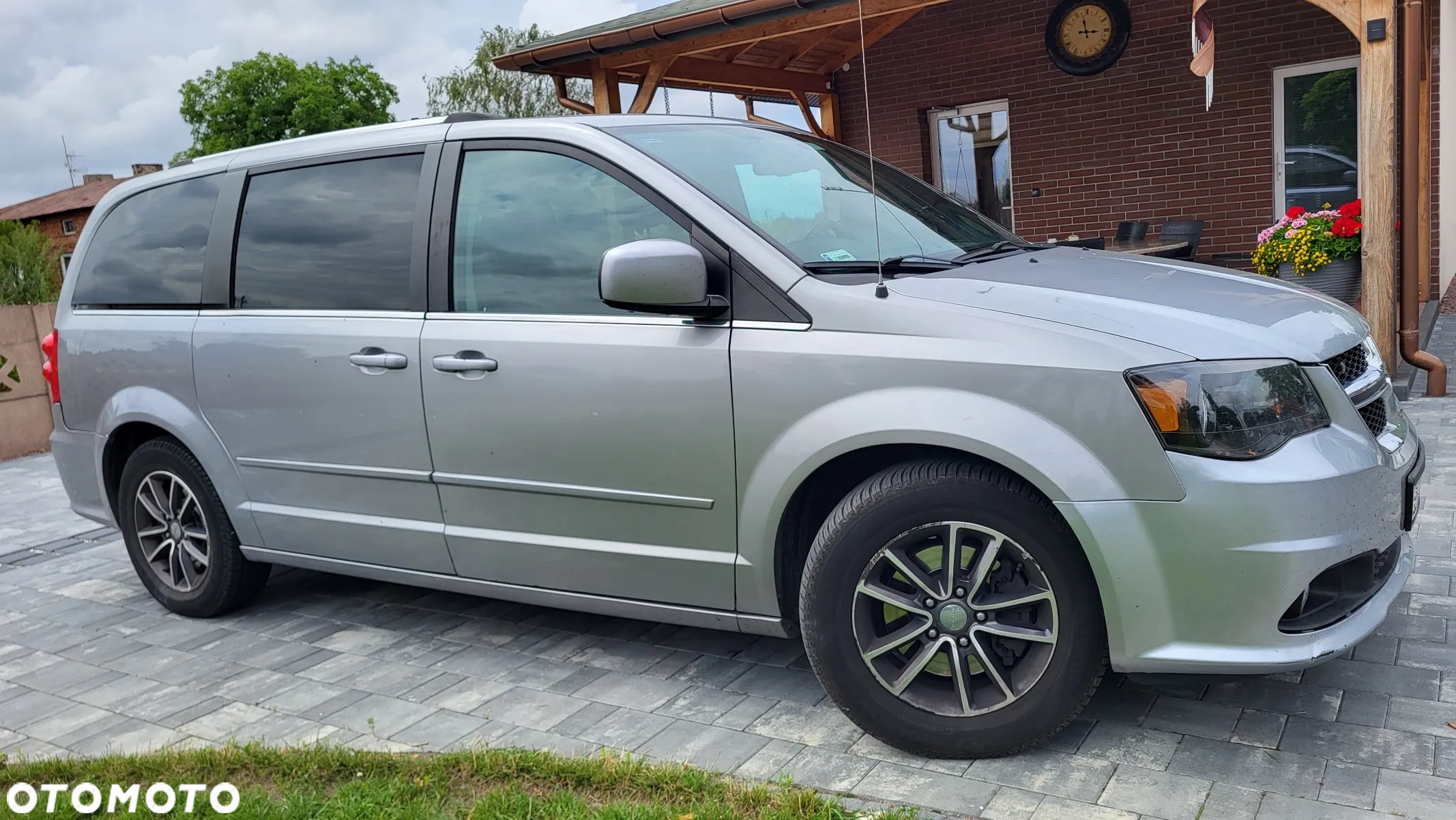 Dodge Grand Caravan - 6