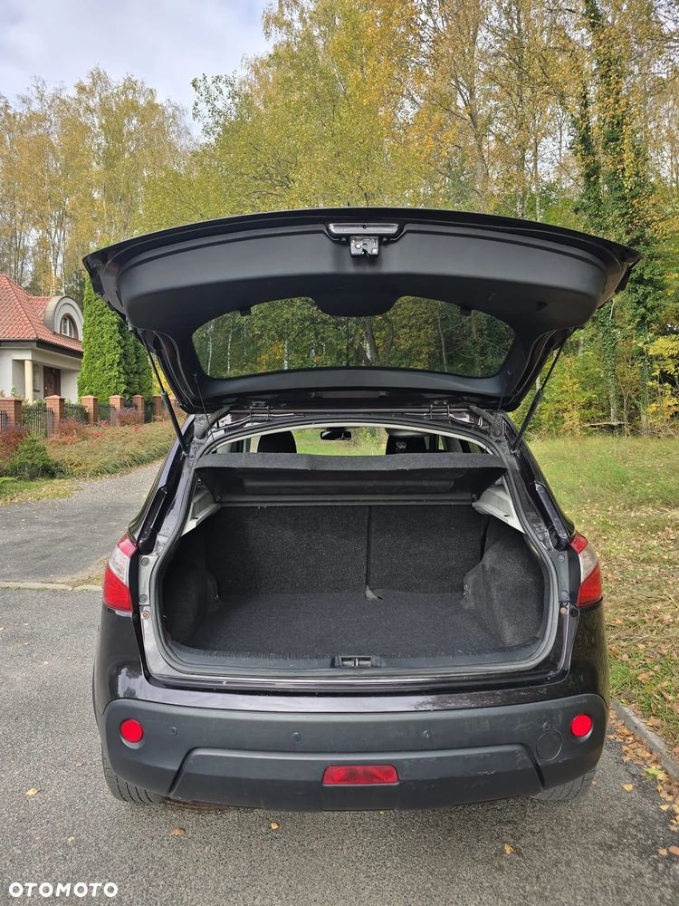 Nissan Qashqai 2.0 dCi 4x4 360 EU5 - 16