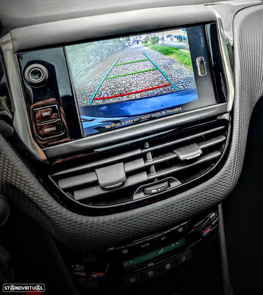 Peugeot 208 1.2 PureTech Allure - 20