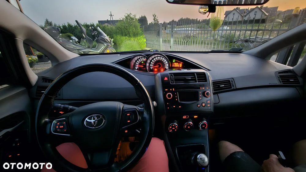 Toyota Verso 1.6 Active - 9